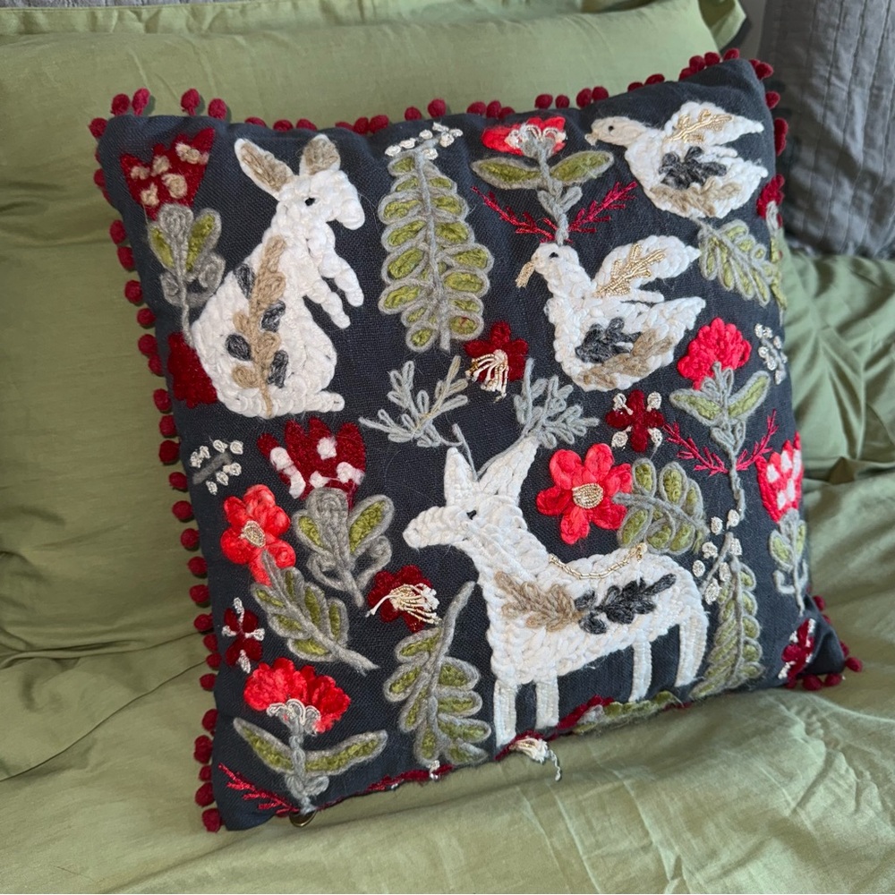 Pier 1 Holiday Accent Throw Pillow Home Decor Christmas Wool Blend Embroidered